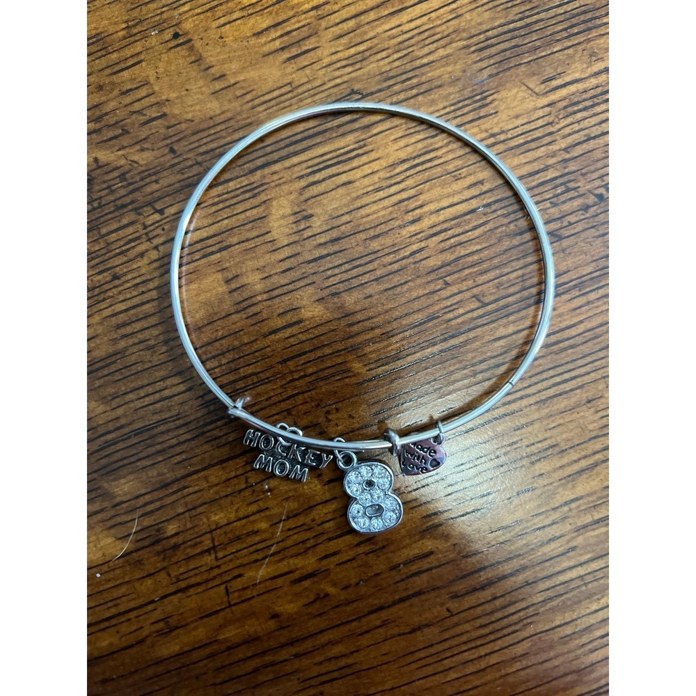Bracelet‎ #8 Hockey Mom
